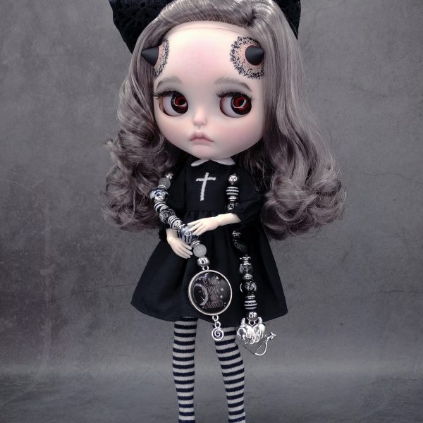 Gretchen, muñeca Blythe custom demonio