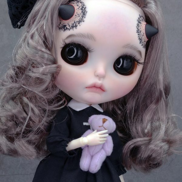 Gretchen, muñeca Blythe custom demonio