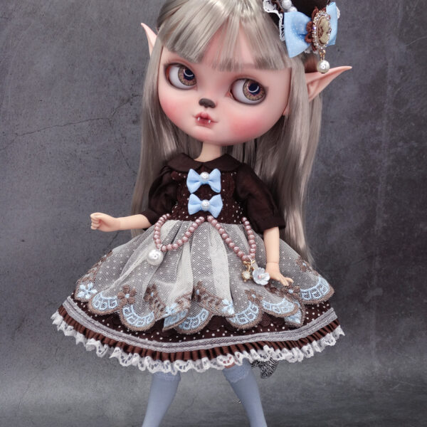 Lovetta-custom-blythe-werewolf-1